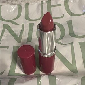 NWT Clinique long wear lipstick in plum pop, full size. Just in- brand new.